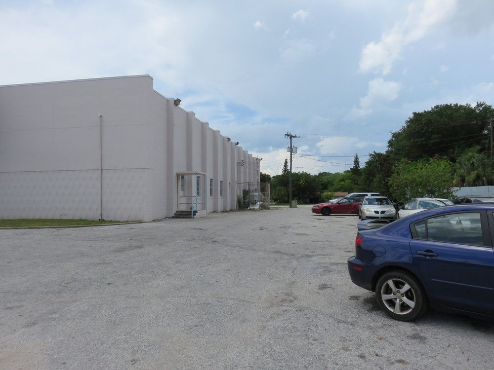 Entire Building